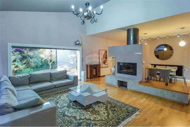 Tirane, jepet me qera Vile 2 Katshe Kati 0, 649 m² 3.000 Euro (prane Teg)