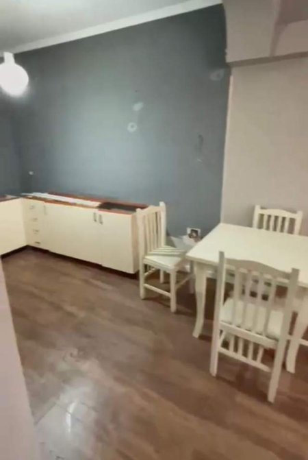 Tirane, jepet me qera apartament 1+1+BLK Kati 2, 62 m² 400 Euro (Besim Daja)