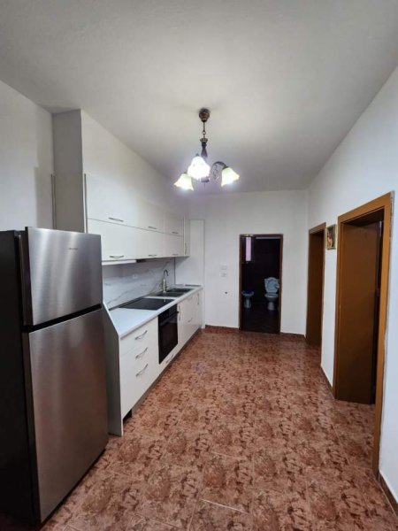 Tirane, jepet me qera apartament 1+1+BLK Kati 1, 70 m² 32.000 Leke (Misto Mame)