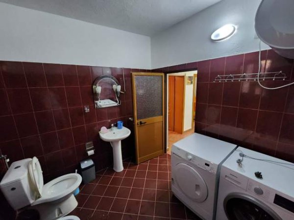Tirane, jepet me qera apartament 1+1+BLK Kati 1, 70 m² 32.000 Leke (Misto Mame)