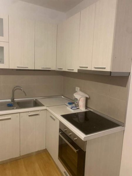 Tirane, jepet me qera apartament 2+1+BLK Kati 7, 84 m² 55.000 Leke (Frosina Plaku)