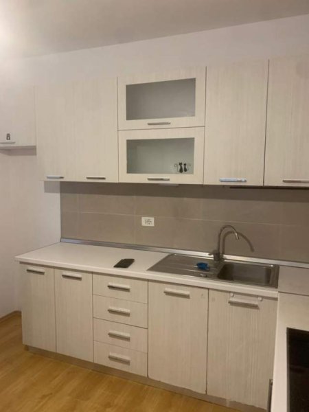 Tirane, jepet me qera apartament 2+1+BLK Kati 7, 84 m² 55.000 Leke (Frosina Plaku)