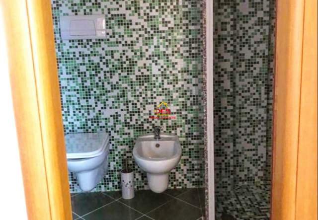 Vlore, shitet apartament 2+1+BLK Kati 4, 115 m² 150.000 Euro (Rruga Murat Terbaci)