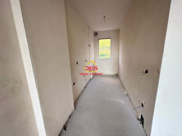 Vlore, shitet apartament 2+1+BLK 136 m² 1.800 Euro/m2 (Radhimë,Vlorë)