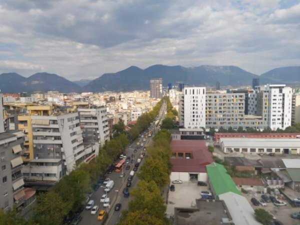 Tirane,   apartament 3+1+BLK Kati 11, 239 m² 900 Euro (Deliorgji - Rr. Kavajes)