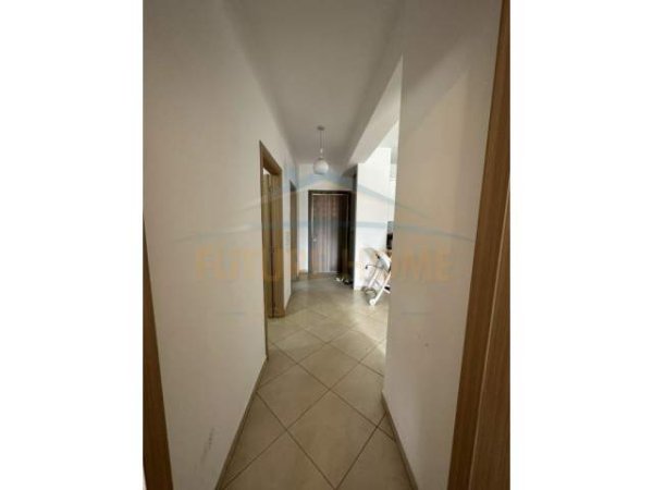 Tirane, shitet apartament 2+1 Kati 4, 94 m² 100.000 Euro (Kompleksi Golden Park)