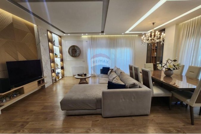 Tirane, shitet apartament 3+1+Ballkon Kati 4, 202 m² 420.000 € (Rruga Eduard Mano (ID: 530181004-903)