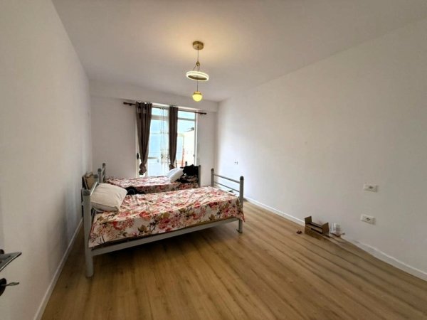 Tirane, shitet apartament 2+1 Kati 4, 116 m² 155.000 € (Astir)