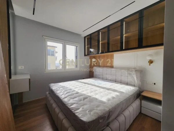 Tirane, shes apartament 2+1+Aneks+Ballkon Kati 6, 103 m² 260.000 € 
