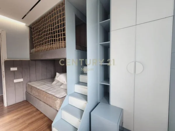 Tirane, shes apartament 2+1+Aneks+Ballkon Kati 6, 103 m² 260.000 € 