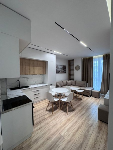 Tirane, jepet me qera apartament 1+1+Ballkon Kati 2, 60 m² 700 € (Rruga Viktor Eftimiu)