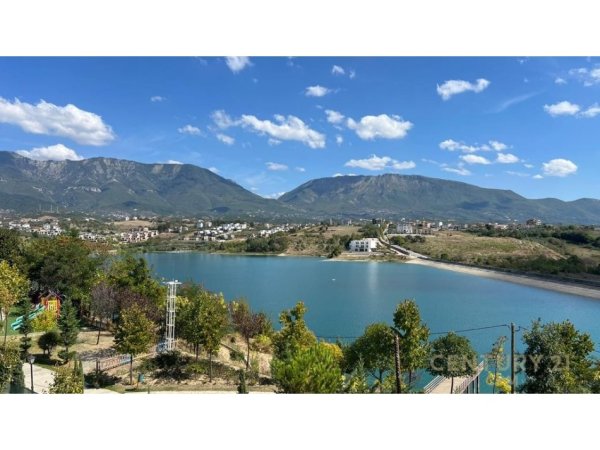 Tirane, shes apartament duplex 3+1+Aneks+Ballkon Kati 1, 230 m² 360.000 € 