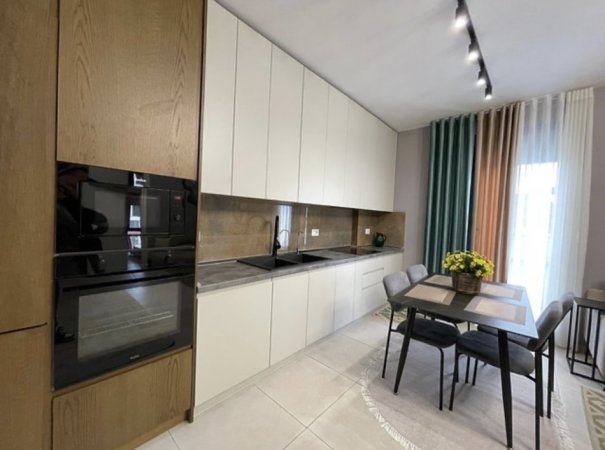 Tirane, jepet me qera apartament 2+1 Kati 6, 154 m² 1.000 € (Kodra e Diellit.)