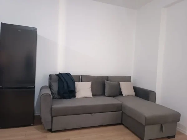 Shqiperi, jap me qera apartament 1+1 Kati 3, 1 m²