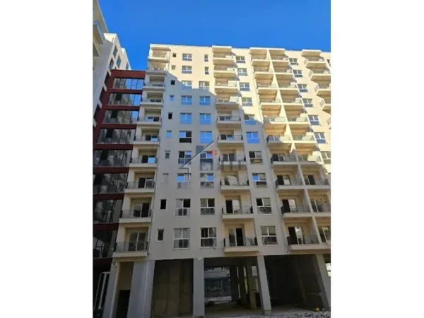 Tirane, shitet apartament 1+1+Ballkon Kati 4, 63 m² 100.552 € (Aura Residence)