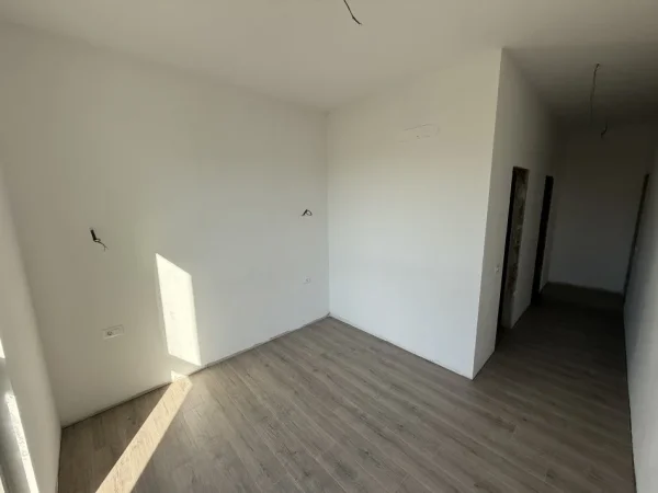 Tirane, shes apartament 2+1+Aneks+Ballkon Kati 5, 123 m² ( Bulevardi i Ri – Park Avenue)