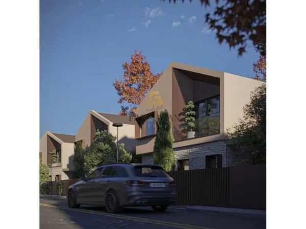 Tirane, shitet Vile 2 Katshe , 330 m² 500.000 € (Lunder)