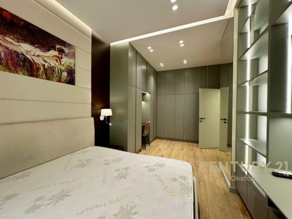 Tirane, jepet me qera apartament 1+1 Kati 5, 76 m² 850 € (Square 21)