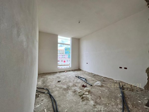 Tirane, shes apartament 2+1+Aneks+Ballkon Kati 7, 115 m² 189.000 € 