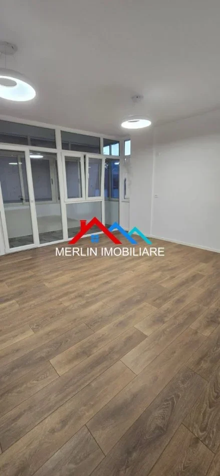Tirane, shitet apartament 2+1+Ballkon Kati 7, 93 m² 218.000 € (RRUGA HAXHI HYSEN DALLIU,MINE PEZA)