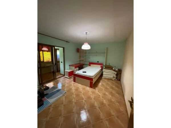 Tirane, shitet apartament 3+1+Ballkon Kati 1, 110 m² 220.000 € (21 Dhjetori)