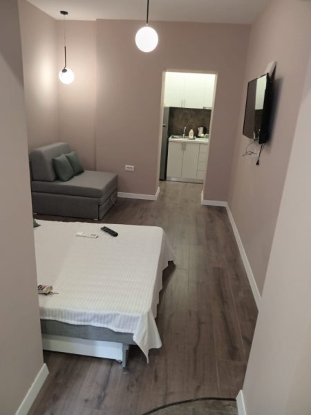 Tirane, jepet me qera garsonier Kati 1, 40 m² 400 € (Rruga Fortuzi)