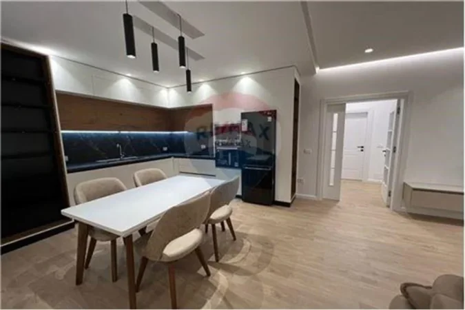 Tirane, jepet me qera apartament 2+1 Kati 5, 1.100 € (Zogu i Zi)