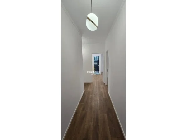 Tirane, shitet apartament 2+1+Ballkon Kati 7, 93 m² 218.000 € (Rruga Haxhi Hysen Dalliu, pranë Prokurorisë së Tir Tirana, Albania)