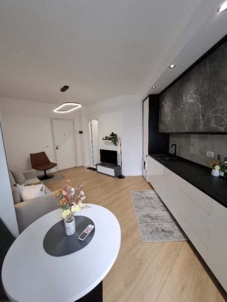 Tirane, shitet garsonier Kati 4, 37 m² 82.000 € (Kristal Center)