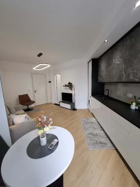 Tirane, shitet garsonier Kati 4, 37 m² 82.000 € (Kristal Center)