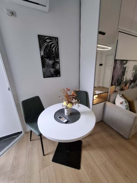 Tirane, shitet garsonier Kati 4, 37 m² 82.000 € (Kristal Center)