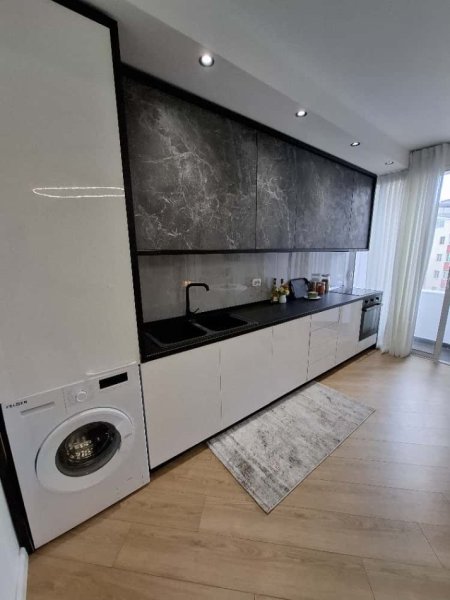 Tirane, shitet garsonier Kati 4, 37 m² 82.000 € (Kristal Center)