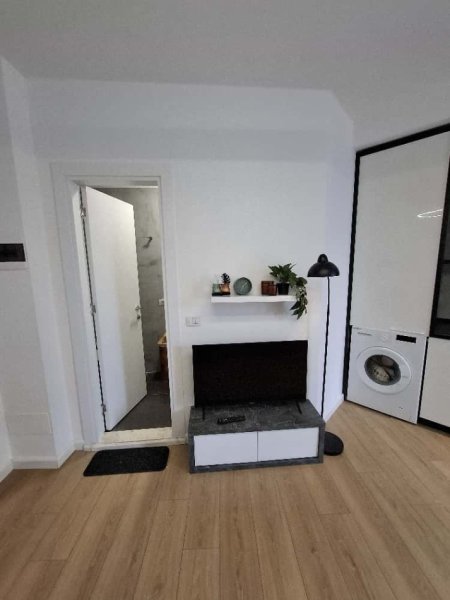 Tirane, shitet garsonier Kati 4, 37 m² 82.000 € (Kristal Center)