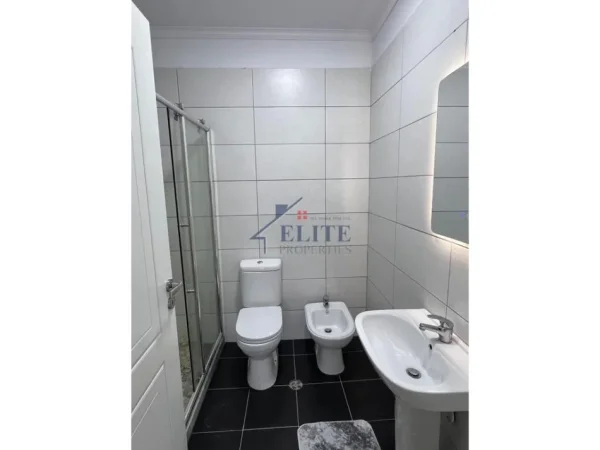 Tirane, shitet apartament 2+1+Ballkon Kati 7, 97 m² 155.000 € (Rruga Teodor Keko)