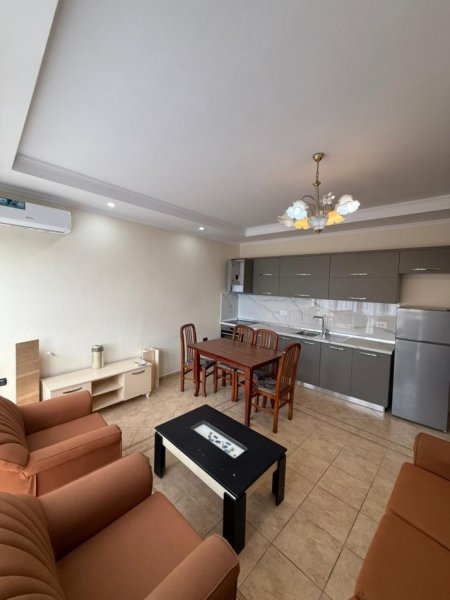 Tirane, jepet me qera apartament 2+1 Kati 3, 70 m² 500 € (farmacia 10)