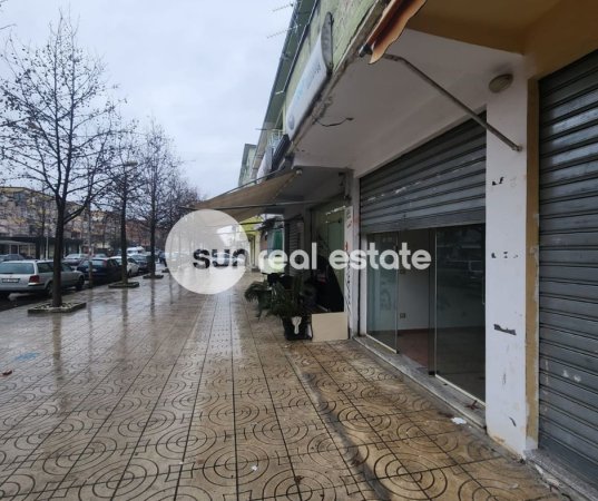 Shkoder, jepet me qera ambjent biznesi Kati 0, 45 m² (BULEVARDI SKENDERBEU)