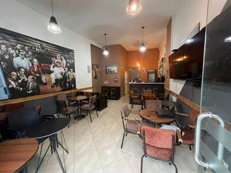 Tirane, jepet me qera ambjent biznesi Kati 0, 41 m² 500 € 