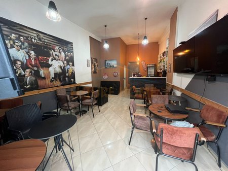 Tirane, jepet me qera ambjent biznesi Kati 0, 41 m² 500 € 