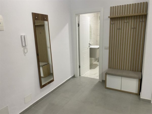Tirane, jepet me qera apartament 1+1+Ballkon Kati 2, 73 m² 750 € (Rruga e Durresit)