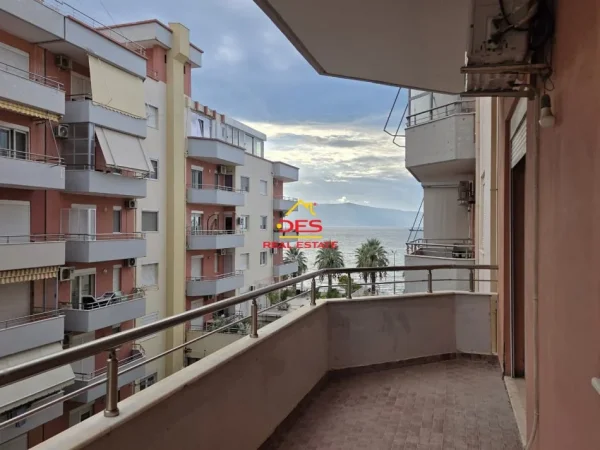 Vlore, shitet apartament 1+1+Ballkon Kati 2, 75 m² 150.000 € (Lungomare)
