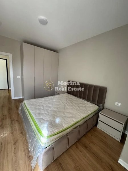 Tirane, jepet me qera apartament 1+1+Ballkon Kati 10, 75 m² 600 € (Rruga Hysni Gerbolli)