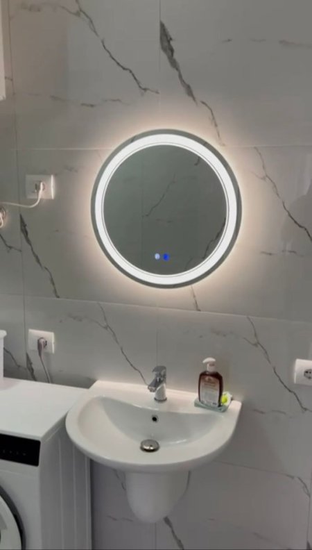 Tirane, jepet me qera apartament 1+1 , 65 m² 550 € (Ring Center, Zogu i Zi)