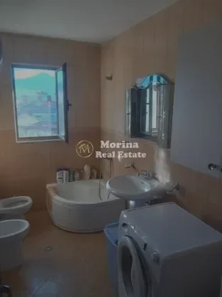 Tirane, jepet me qera apartament 1+1 Kati 3, 74 m² 400 € (Rruga Hamdi Pepa)