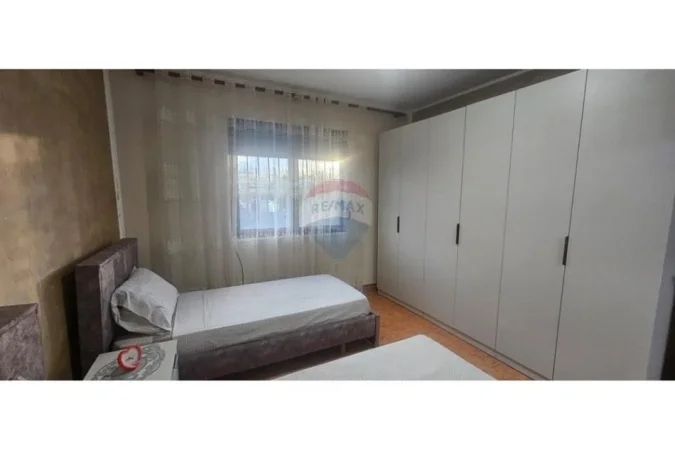 Tirane, shes apartament 3+1+Ballkon Kati 1, 91 m² 145.000 € (Ali Demi)