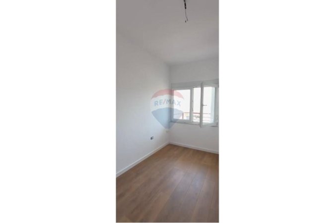 Tirane, shitet apartament 2+1 Kati 7, 124 m² 188.000 € (Rruga Tom Plezha, Tiranë)