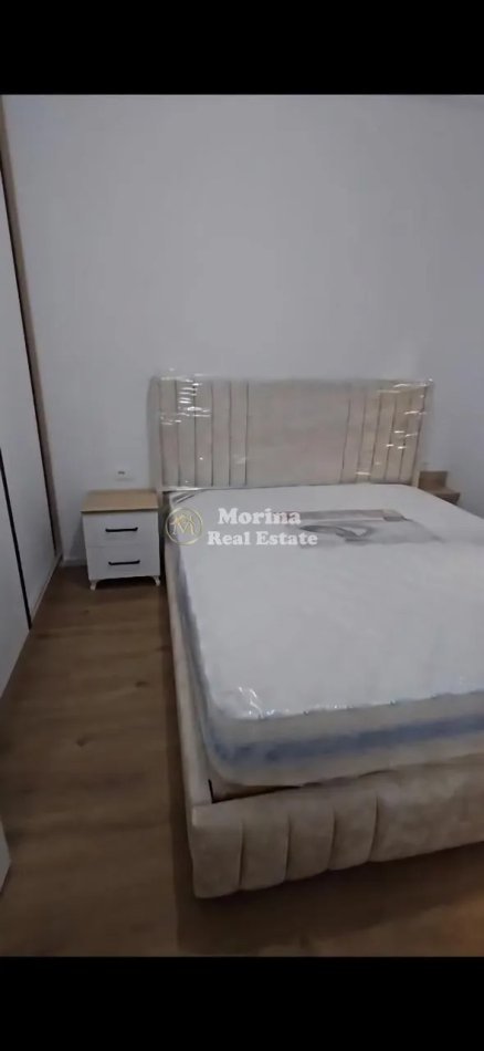 Tirane, jepet me qera apartament 1+1 Kati 7, 43 m² 450 € (Rruga Pasho Hysa)