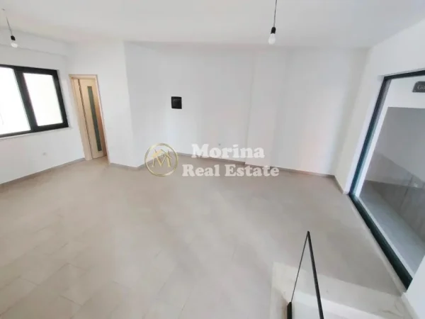 Tirane, shitet ambjent biznesi Kati 0, 45 m² 170.000 € (Kompleksi Green City)