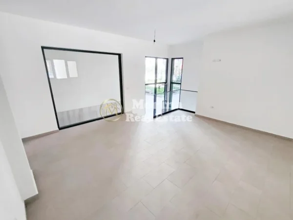Tirane, shitet ambjent biznesi Kati 0, 45 m² 170.000 € (Kompleksi Green City)