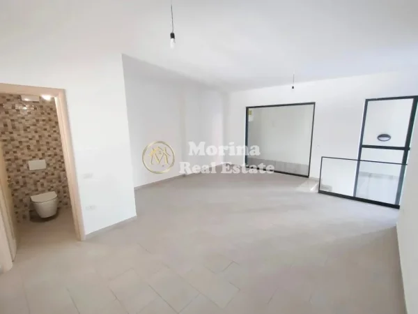 Tirane, shitet ambjent biznesi Kati 0, 45 m² 170.000 € (Kompleksi Green City)