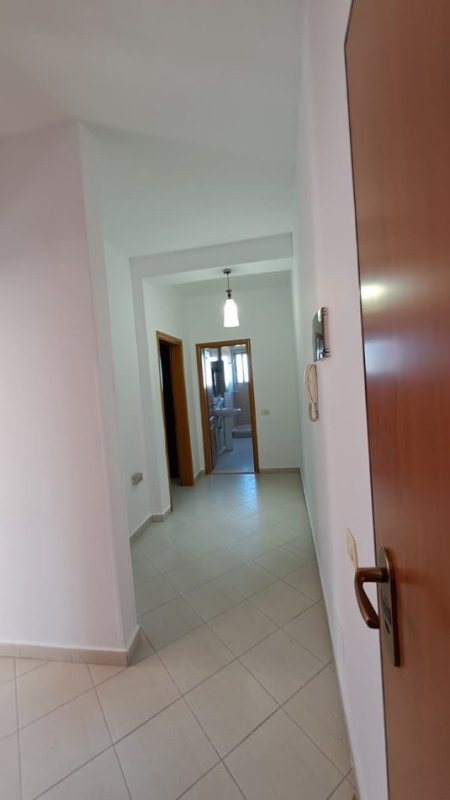 Tirane, shitet apartament 2+1 Kati 5, 78 m² 85.000 € (Astir)